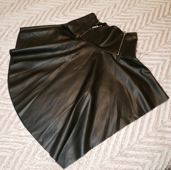INA BLACK SKIRT - Picture 1 of 4